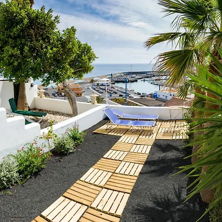 Beautiful With Fantastic Sea Views דירה *