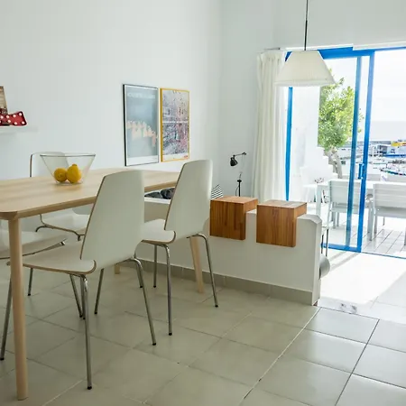 דירה Beautiful With Fantastic Sea Views *