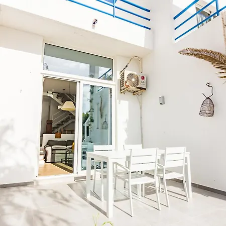 Beautiful With Fantastic Sea Views Apartament