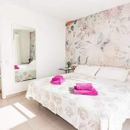 Beautiful With Fantastic Sea Views Apartament